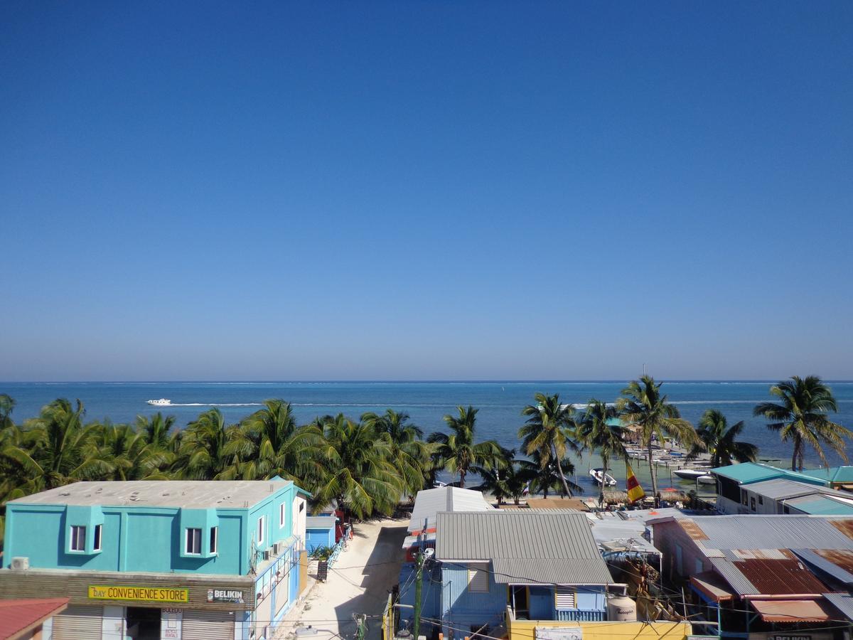 Enjoy Hotel Caye Caulker Exterior photo